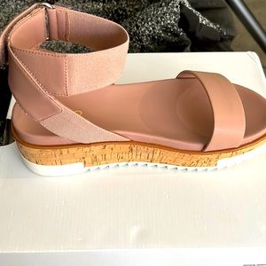 Aldo shoes size 6 pink